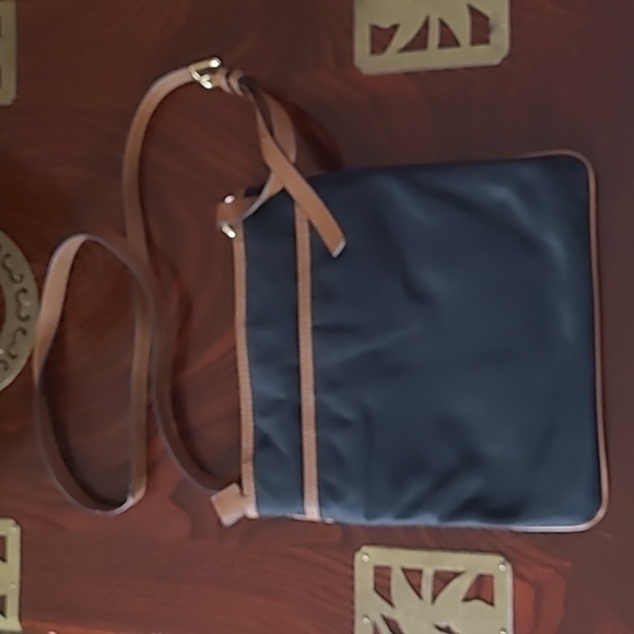 Michael Kors Crossbody Bag - Picture 2 of 6